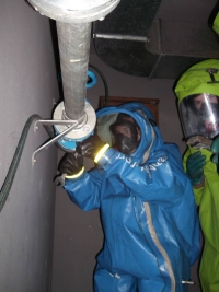 Vorbereitung auf Chemie-Einsätze - Schutzanzug-Training in St.Pölten